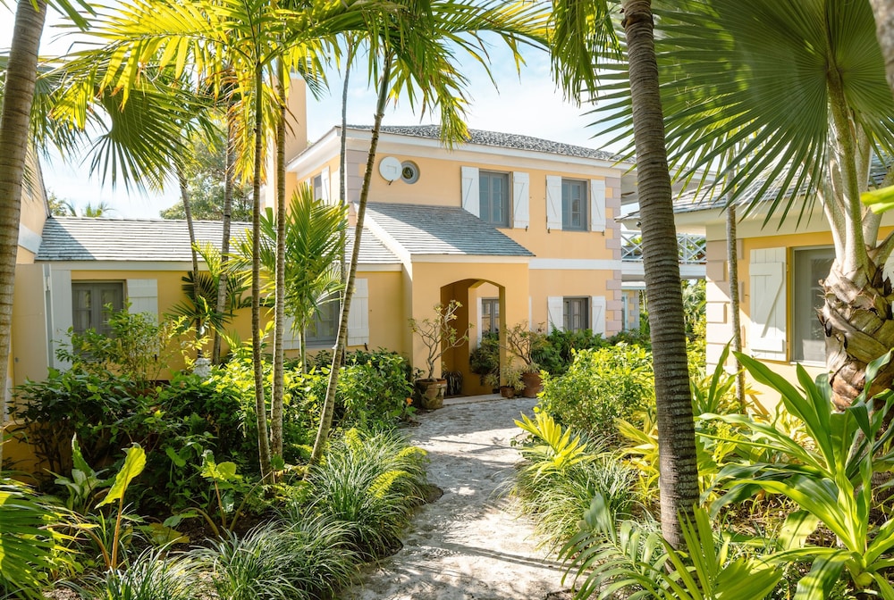 Beehive Harbour Island. Luxury Dream World On The Bay. Private D 5 Bedroom Home