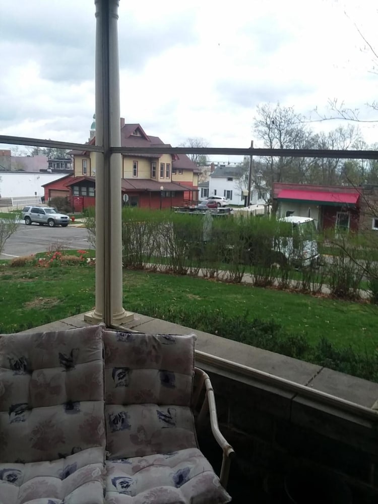 Rose Corner Inn