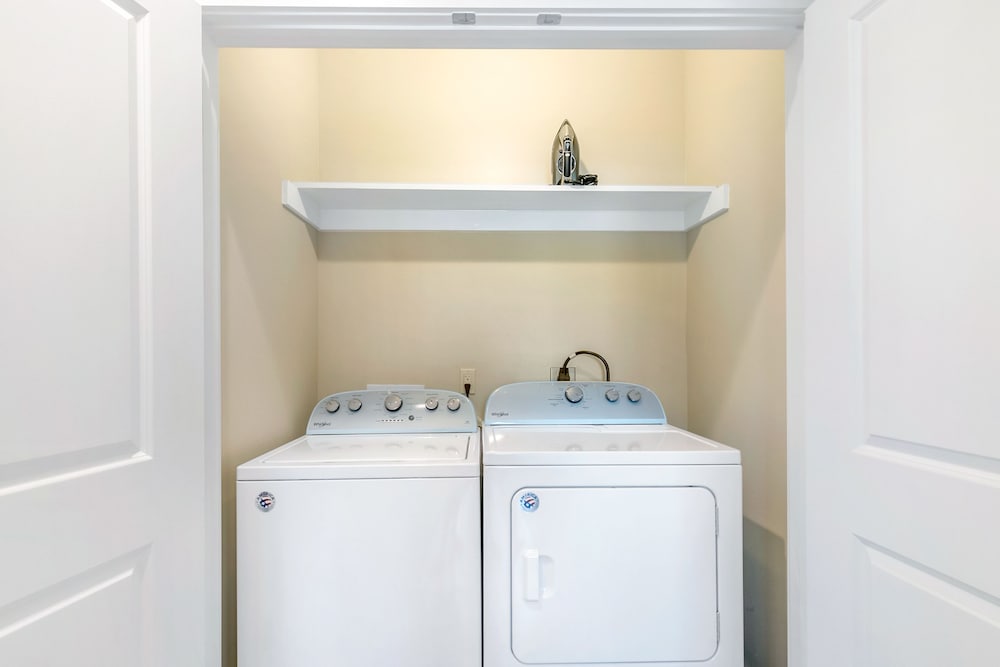 Bienville Inviting 4 Bedroom near City Amenities - Image 2