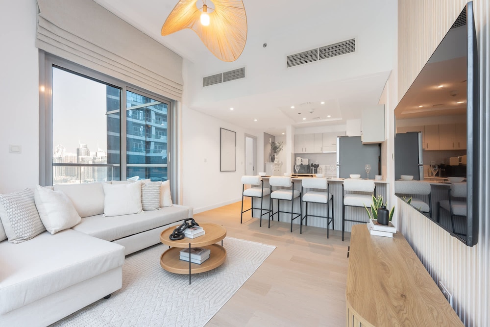1 Bedroom That Sleeps 4 With Great City Views