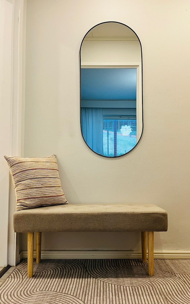 Modern 1BR Retreat in Heart of Jyväskylä