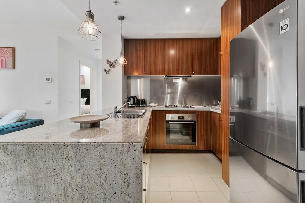 Central Southbank 1-bed Apartment