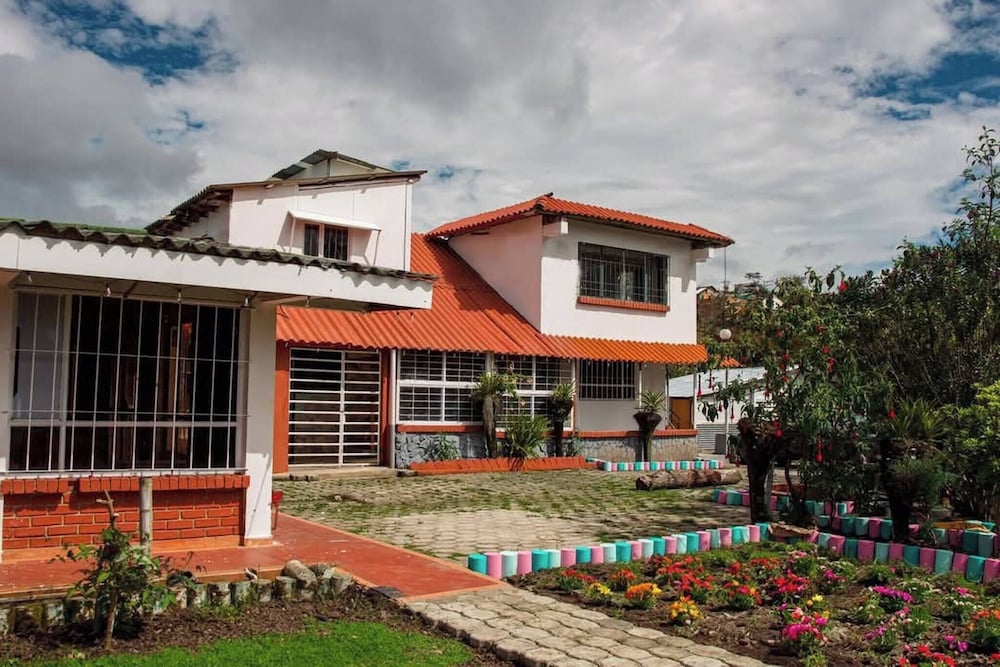 Serene Mountain Retreat in Pasto, Colombia - Your Home Away From Home