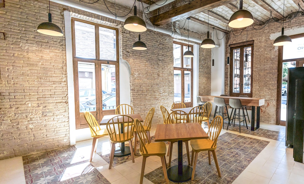 Valencia Vacations - Original Domino House Hotel - Property Image 3