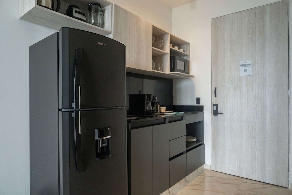 w Shining 1BR w Ocean View Near C Amurallada