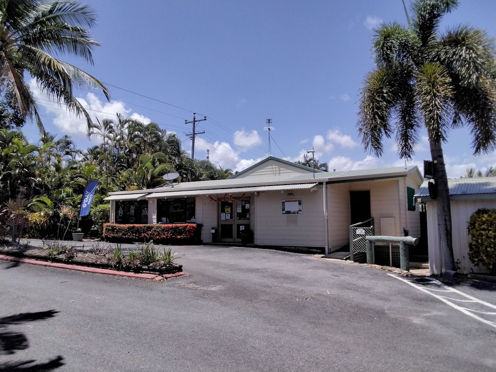COOKTOWN HOLIDAY PARK
