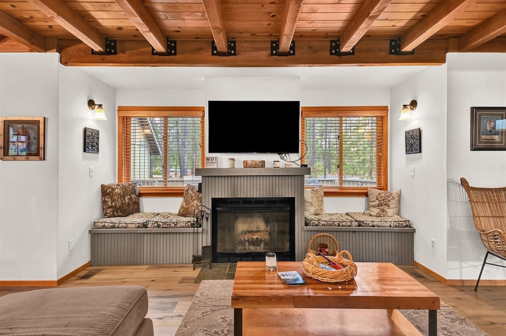 Otter 8 3 Bedroom Home