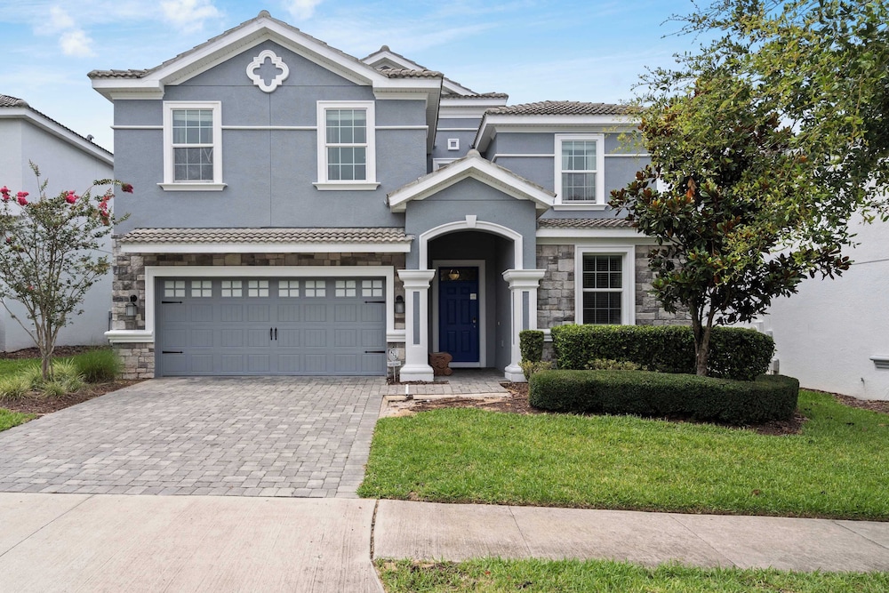 Stinger Luxe Retreat by Avantstay 8BR Luxury Villa Near Disney w/ Pool & Game Room