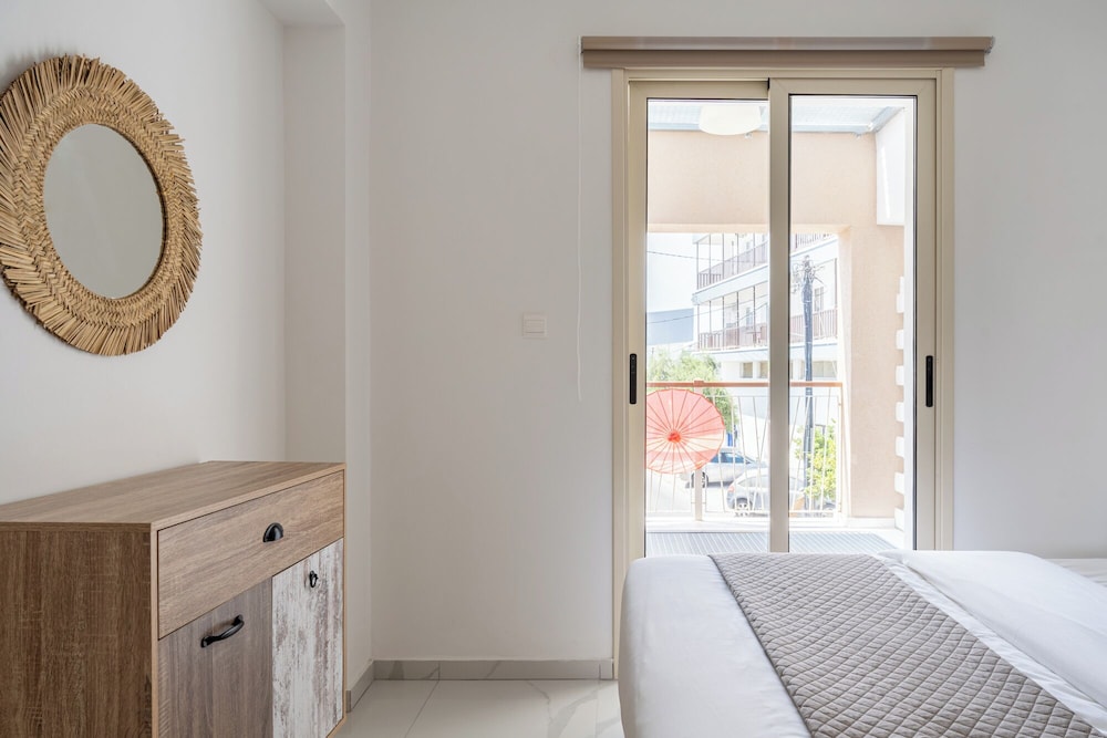 Infinity 1-Bedroom Apartment in Larnaca