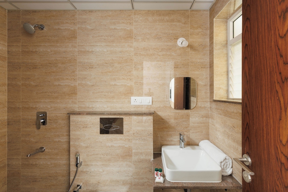 The Horizon Vista by Redolive Nr Aster CMI Hebbal