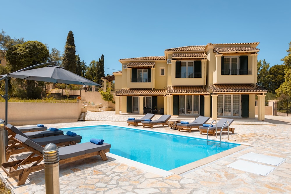 Elite Villa Dio in Ano Korakiana