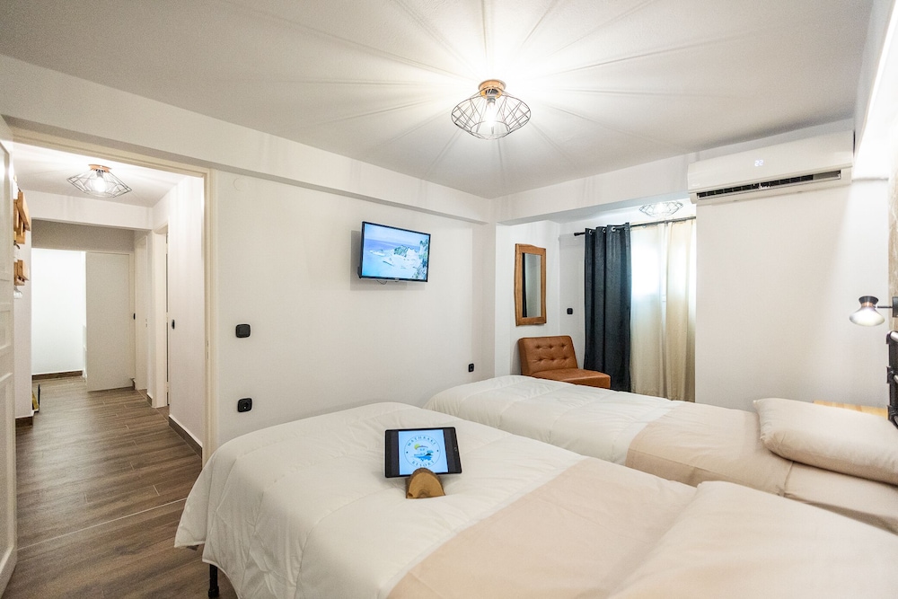 Mathraki Resort