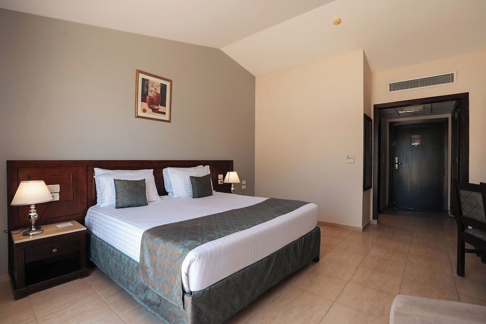 Riviera Aqua Park Resort