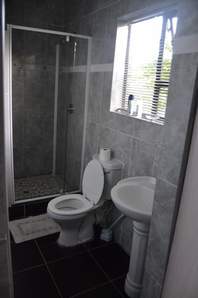 Thembisi Guesthouse