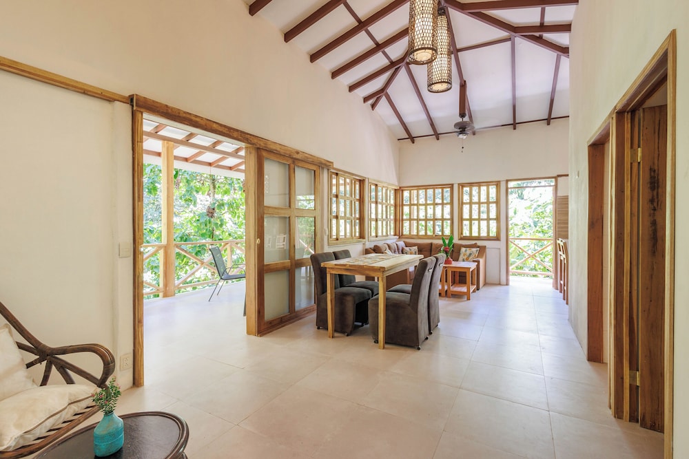 Villa Pina Dorada
