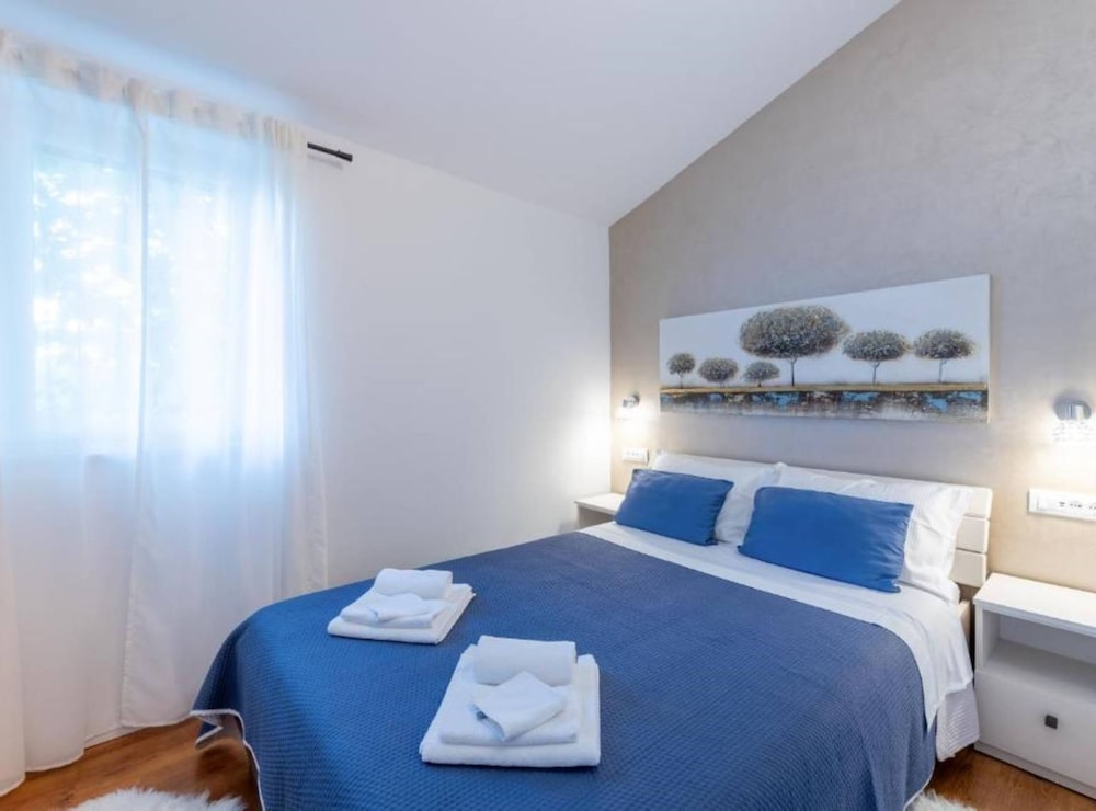 Idyllic Escape Villa Maretici With Pool and Private Garden