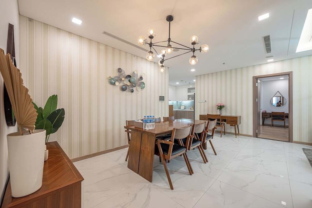 Landmark 81 & Vinhomes - ZEN Saigon Citypoint.