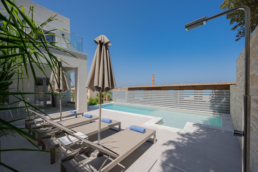 ArtCotel Luxury Villa