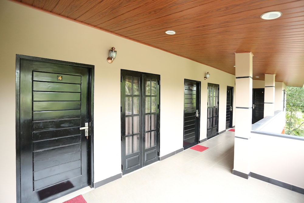 Edwin's Air-port stay view 2