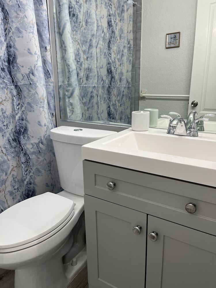 Amazing & cozy Duplex near Zoo Miami