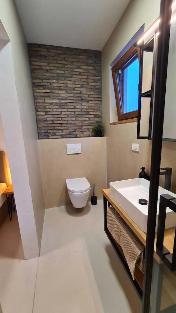 Villa SOL Insulam en Novalja — bathroom