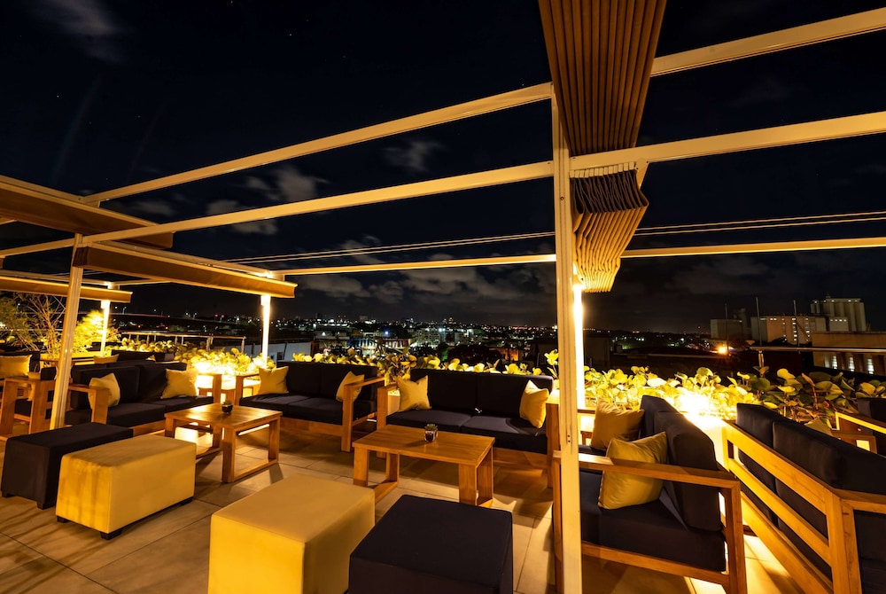 Santo Domingo Vacations - Gran Hotel Europa Santo Domingo, Trademark by Wyndham - Property Image 5