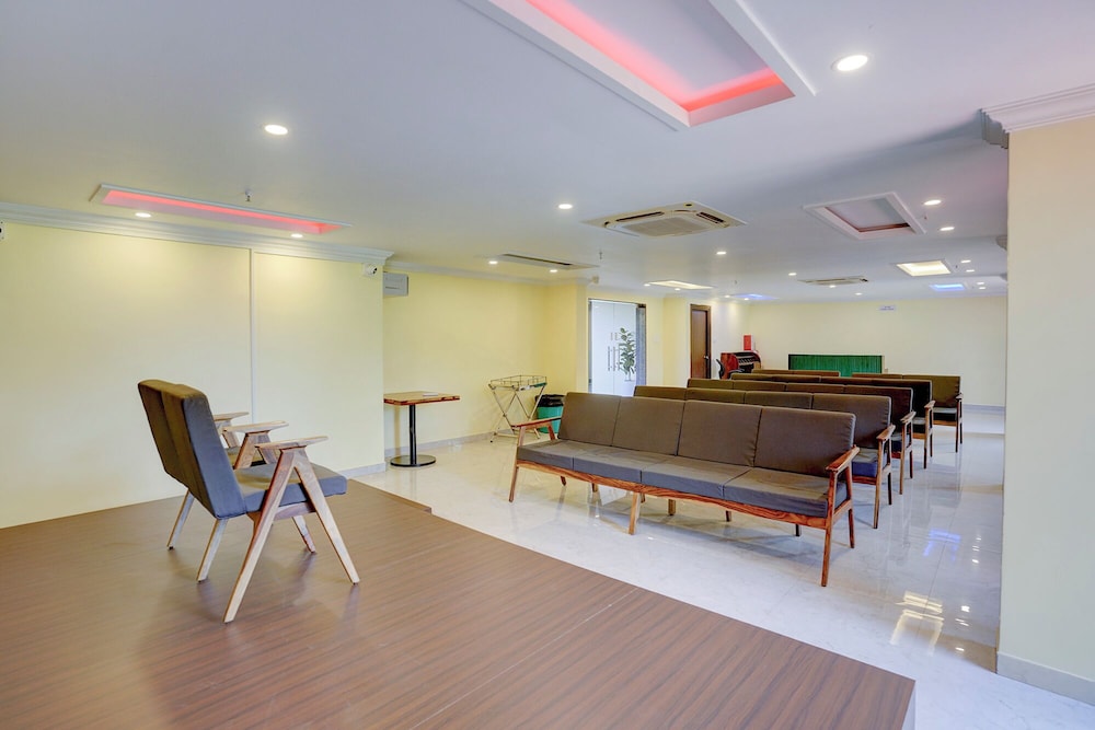FabHotel Prime SN Blue
