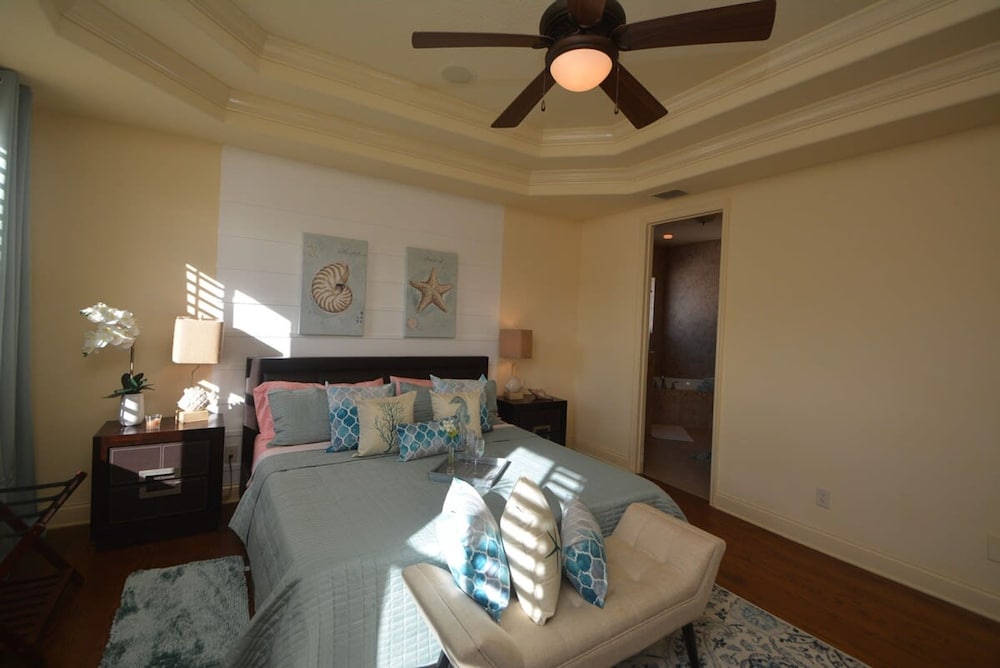 Ocean View Paradise - Steps Away From the Beach