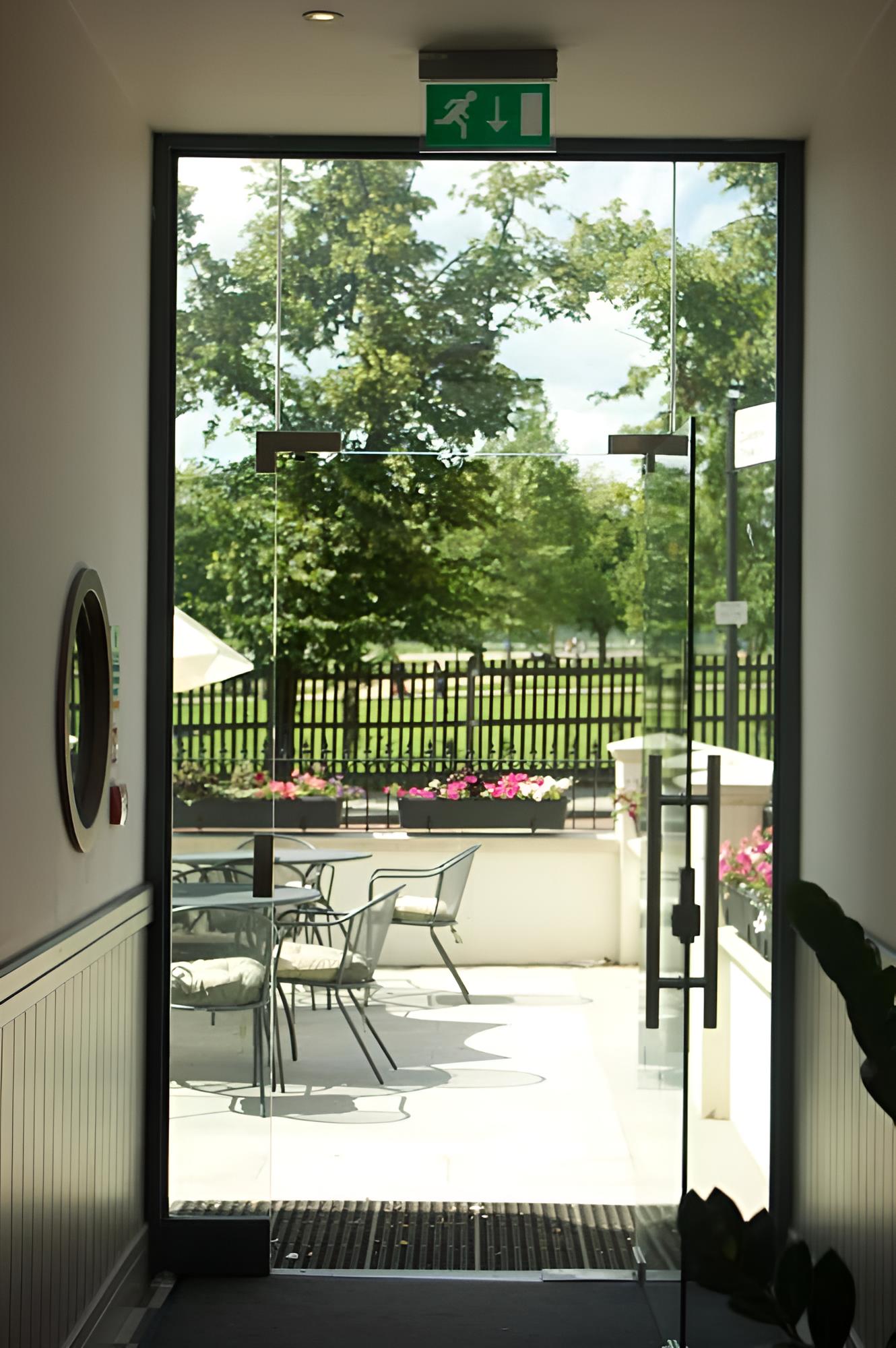 The London Pembury Hotel