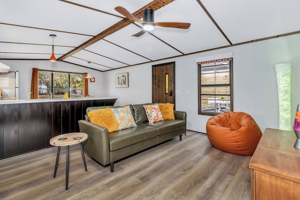 Groovy Guest House
