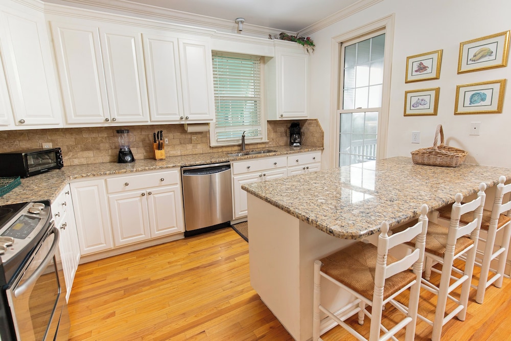 Lachicotte Vacation Rentals