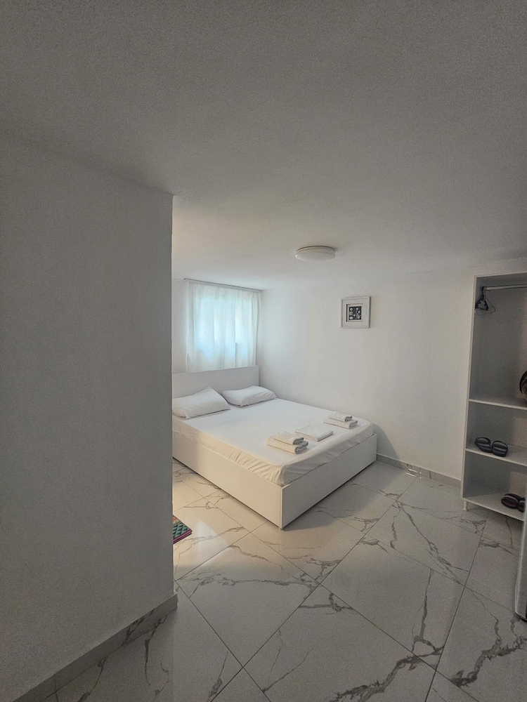 Enles Hotel