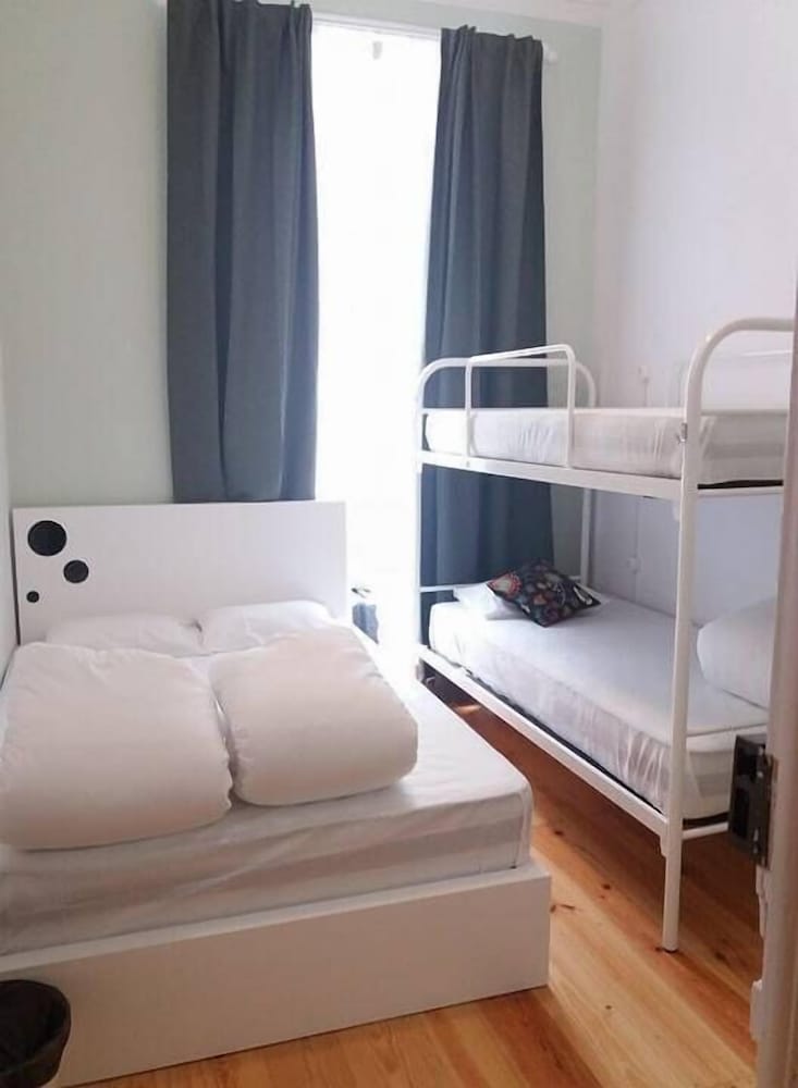At Ease Inn - Residence