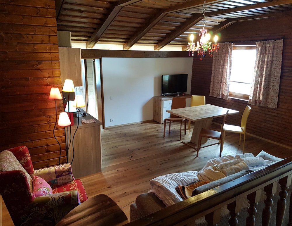 Pretty Apartment for Nature Lovers