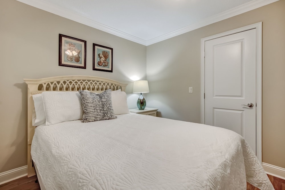 1931 S Fletcher 3 Bedroom Townhouse
