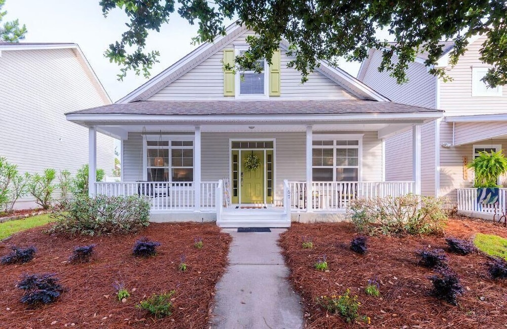 Calypso Cottage in Old Town Bluffton. in the Heart of Historic Old Town