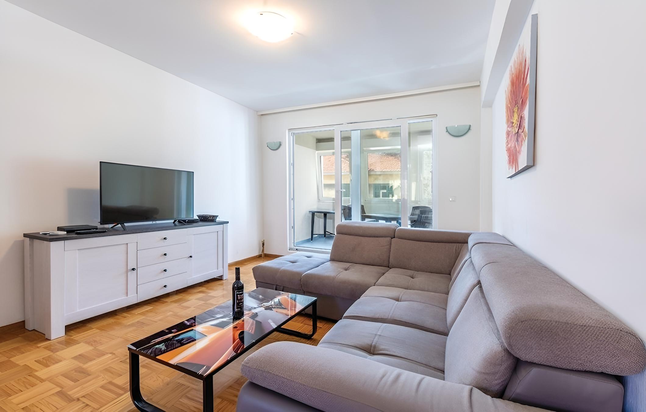 Dino - Spacious Near City Centre - A1 photo 4
