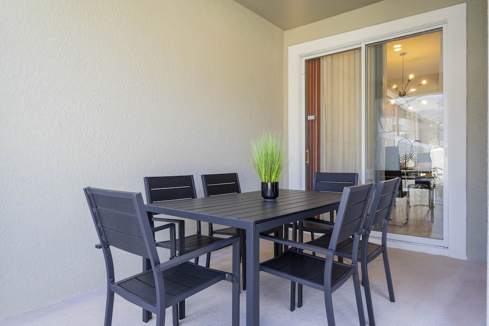 Gorgeous 4 Bd w/ Pool Close to Disney @ Storey Lake 2963 - Image 2