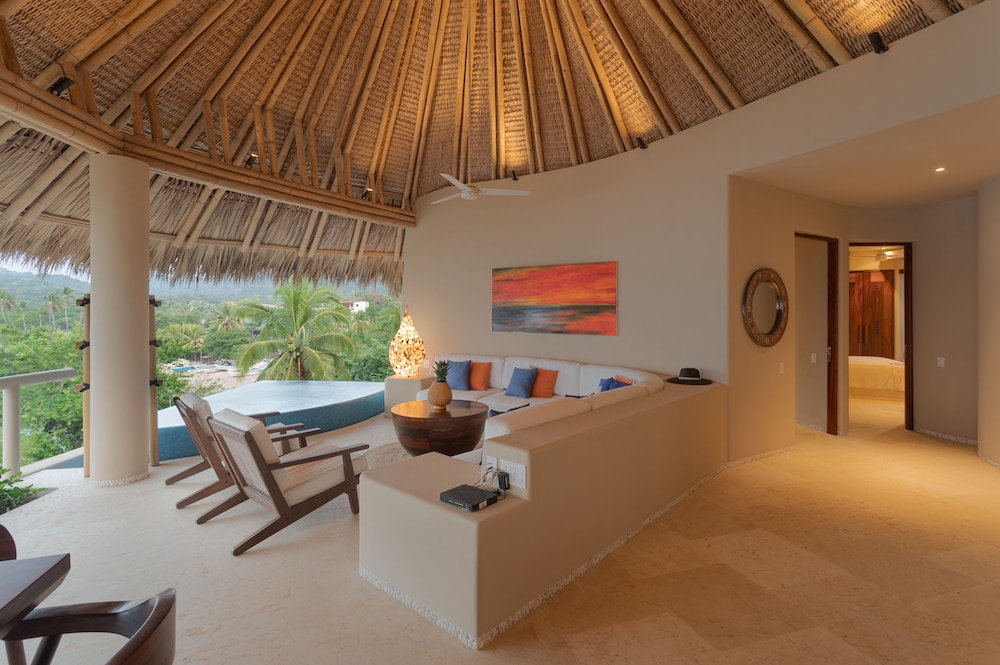 Punta Majahua Condos