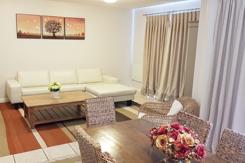 Moda Rossi, Langebaan 8-sleeper