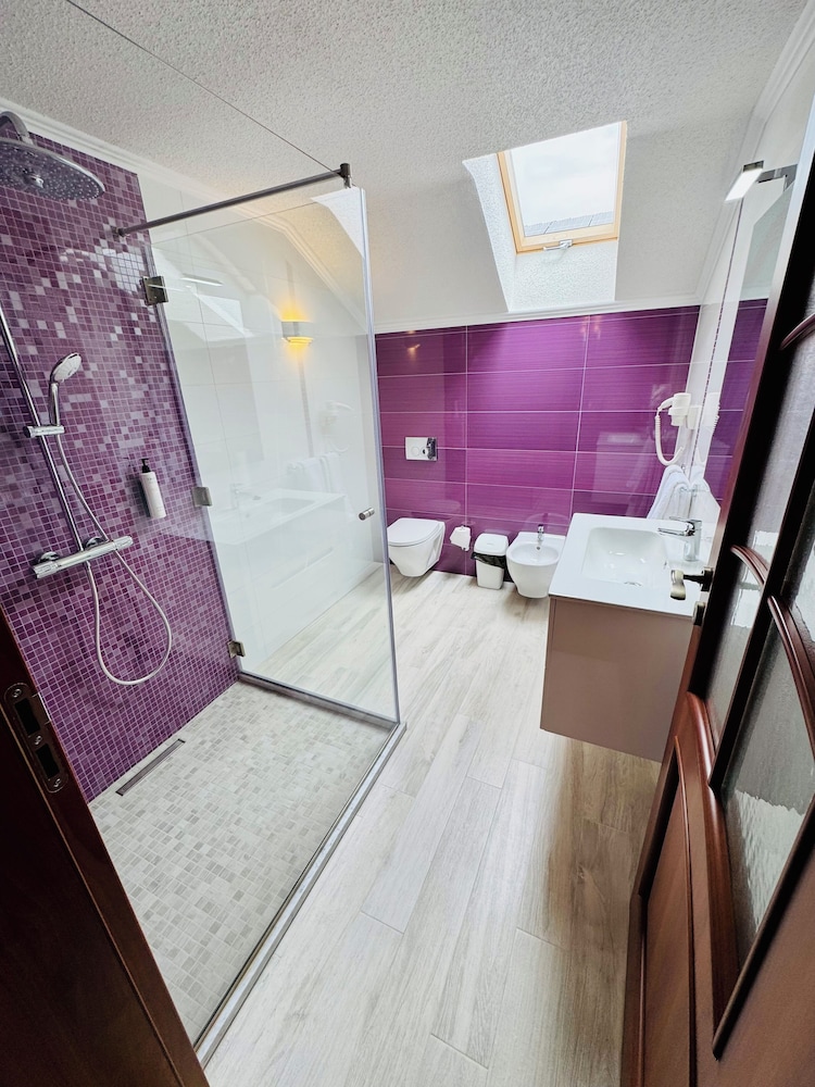 Roua Residence