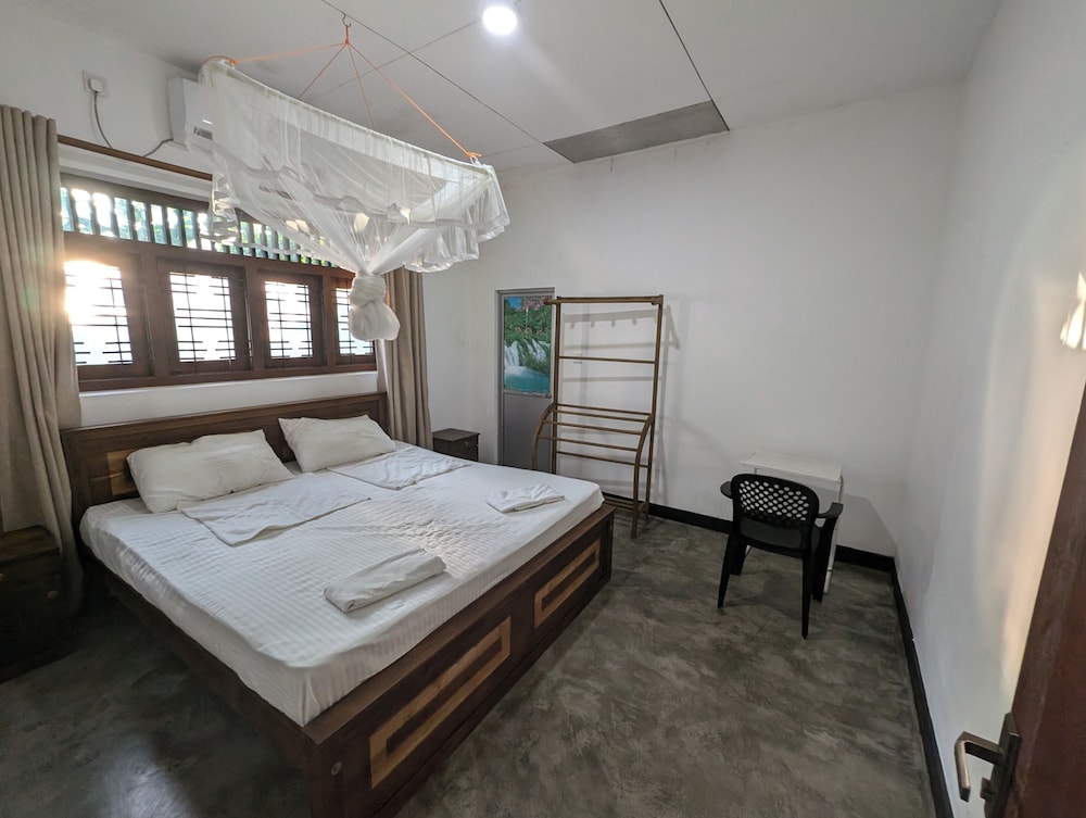Costels Weligama