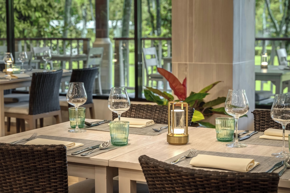 Dusit Thani Krabi Beach Resort 98