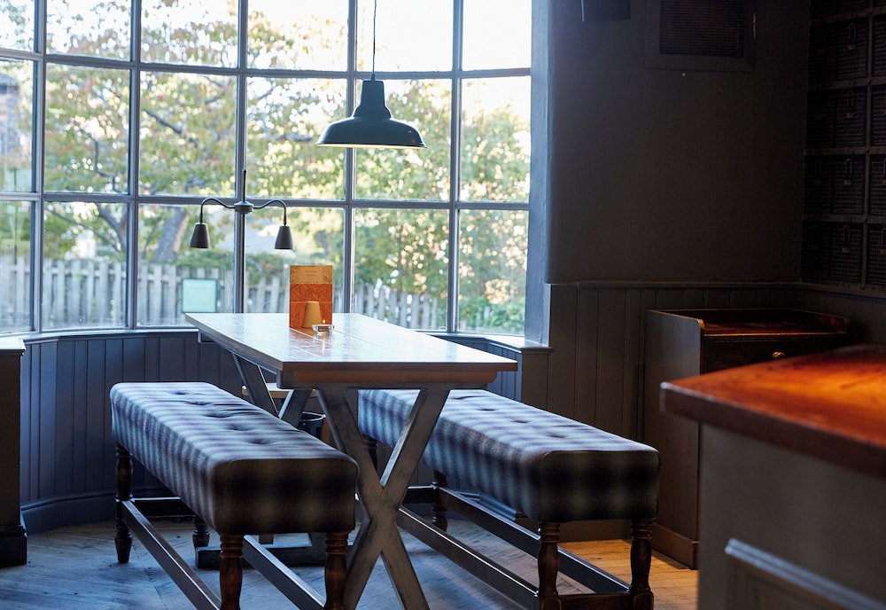 De Trafford Hotel by Chef and Brewer Collection