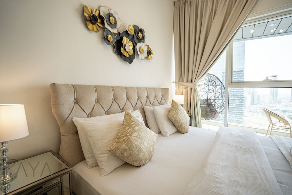 Aya - Elegant 1BR Retreat In The Heart Of JVC