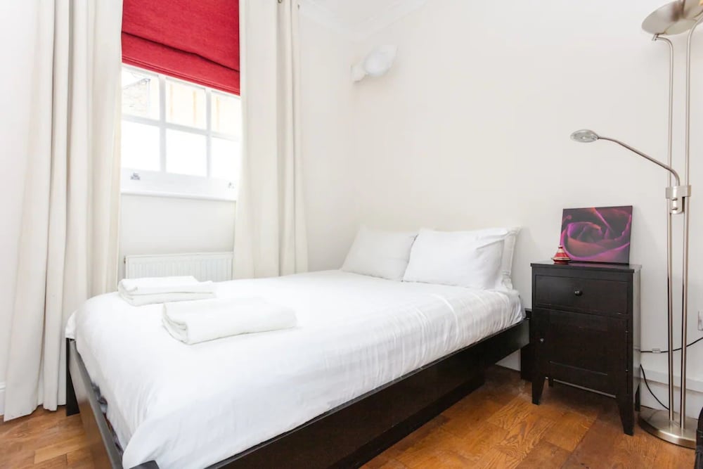 Stylish 3 Bedroom Home With Garden Near Kings Cross