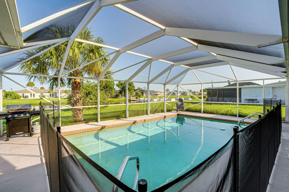 Fishing, Beach, Pool Fun! Rotonda West Family Home