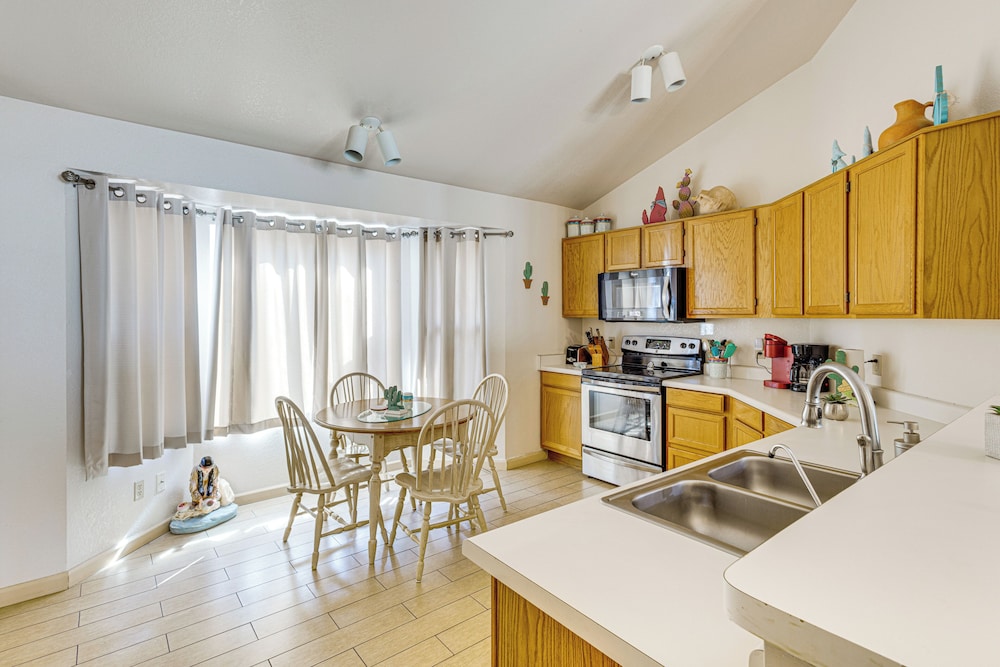 Southwest Getaway w/ Fenced Yard in Chandler!