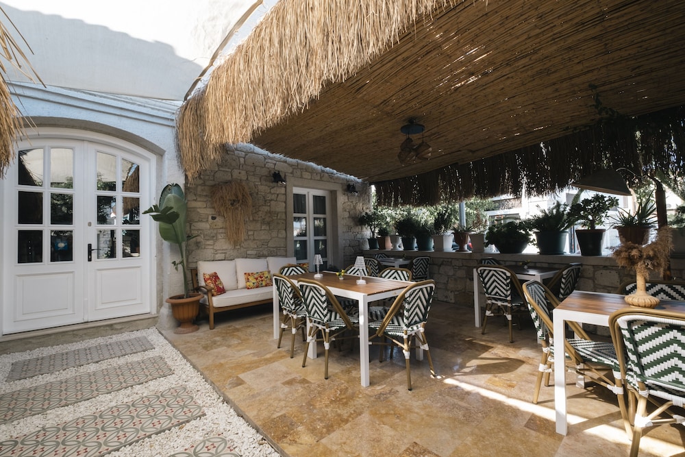 Mono Life Alacati - Image 13