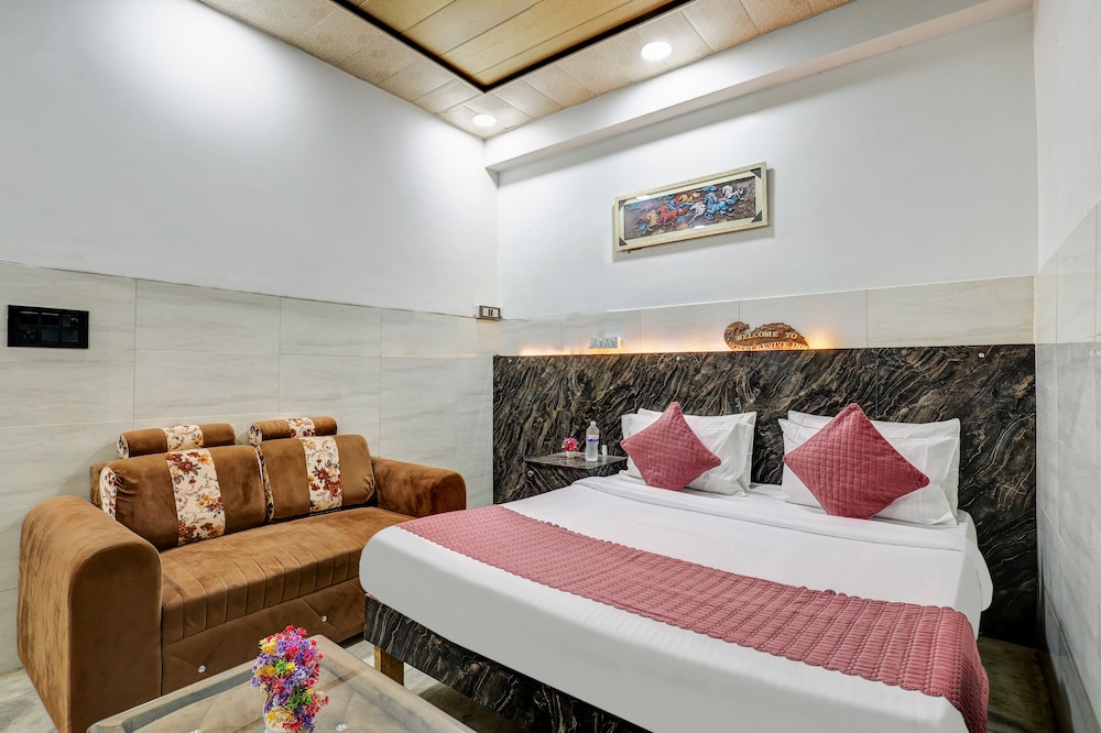 Hotel Revive By The Premium Villa